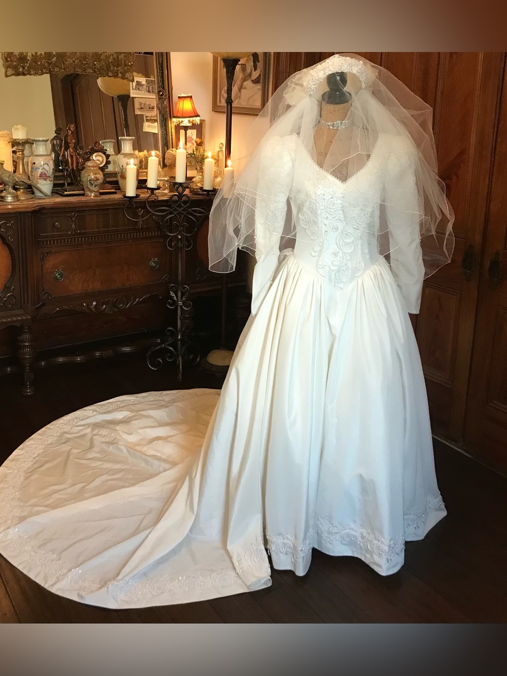 Vintage Fairytale Romantic Royal Princess Beaded Wedding Bridal Gown, Tiara/Veil